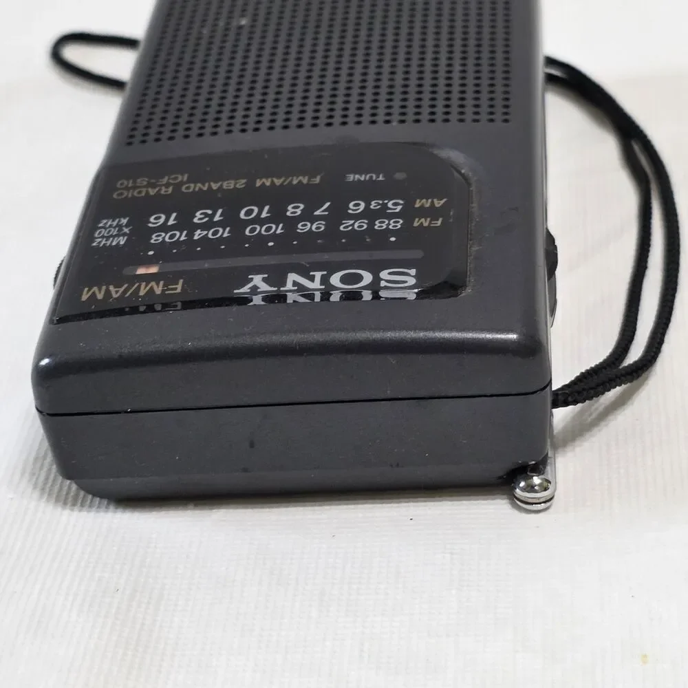 Vintage Sony Am\Fm Handheld Portable Radio ICF-S10